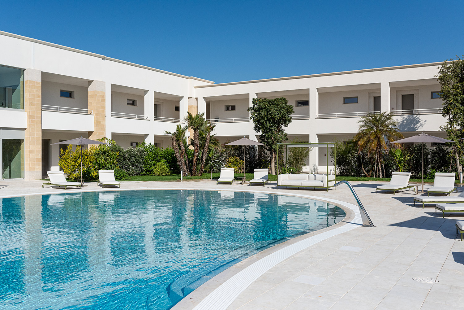 Scopri di più sull'articolo Cerchi un hotel 5 stelle con piscina in Puglia? Scegli Hotel Torre Assunta a Gallipoli