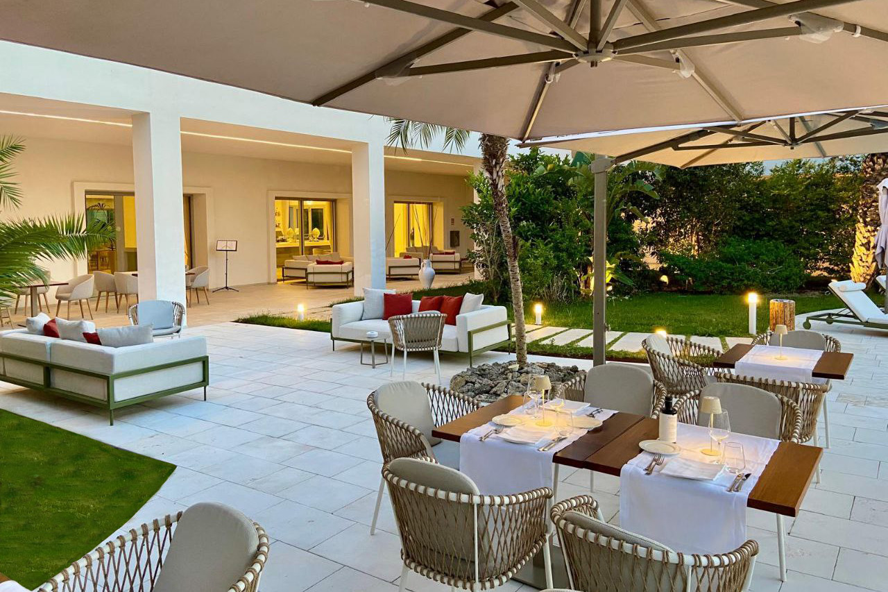 Al momento stai visualizzando Cena a bordo piscina